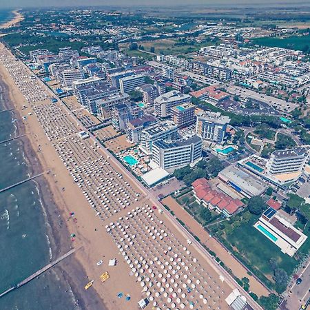 Residence Alla Rotonda Lido di Jesolo Exterior photo