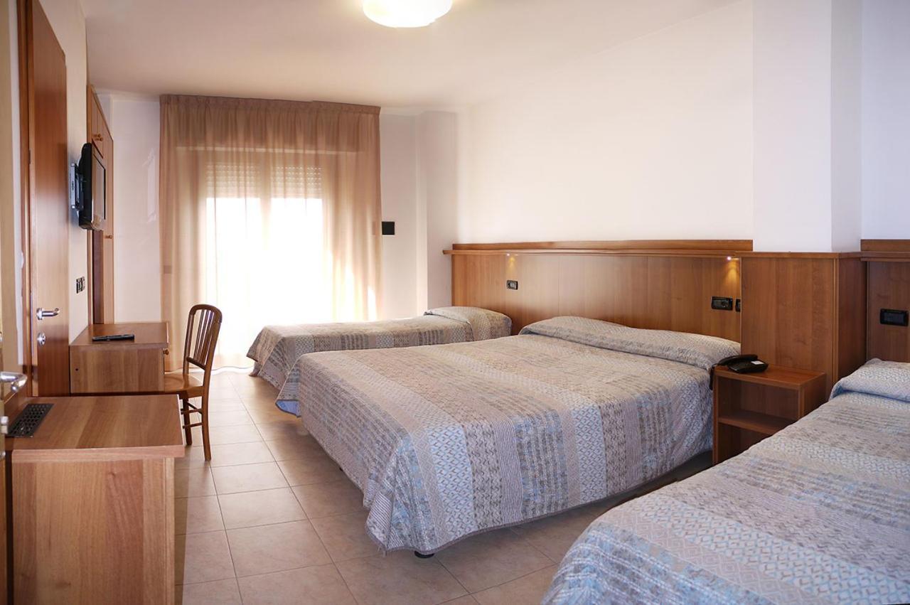 Residence Alla Rotonda Lido di Jesolo Exterior photo