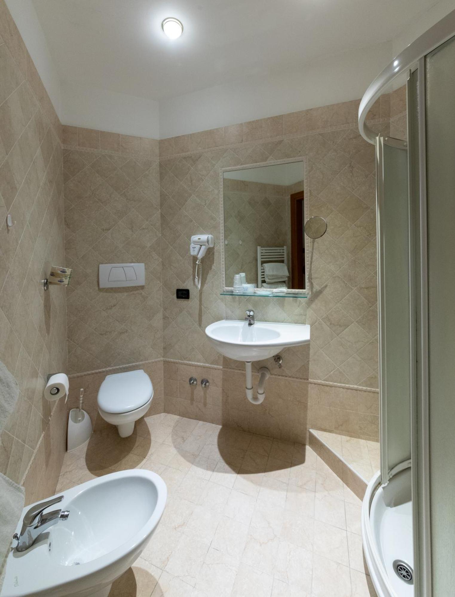 Residence Alla Rotonda Lido di Jesolo Room photo